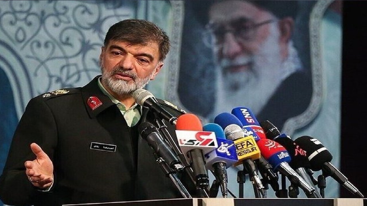 مقتل قائد الشرطة الإيرانية أحمد رضا رادان بغارات على طهران