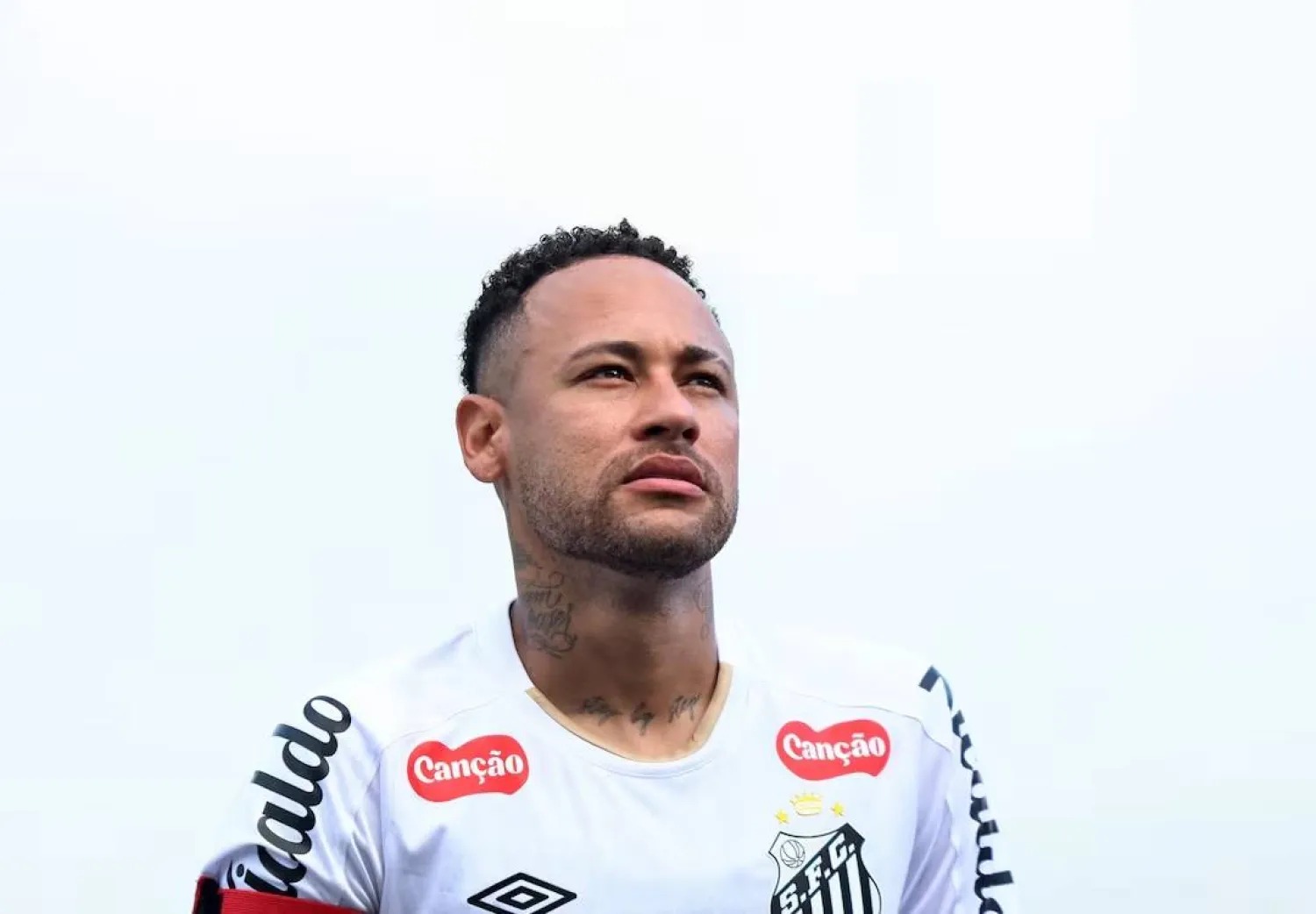 نيمار يعاتب مدرب منتخب البرازيل على قرار استبعاده بفيديو وابتسامة ساخرة