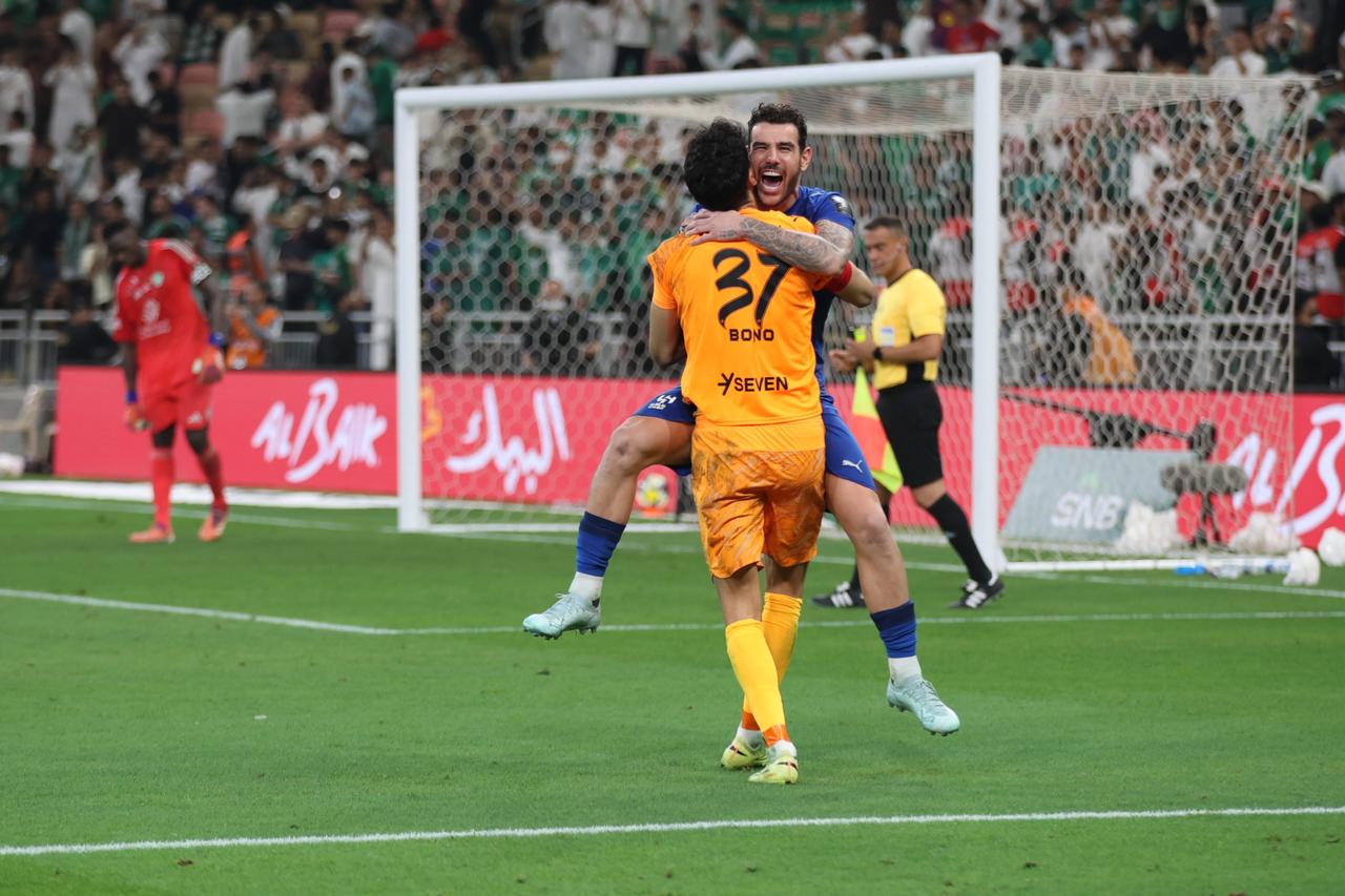 الدعيع: الهلال لعب أمام جمهوره.. وثقافة البطولات حسمت التأهل.. فيديو