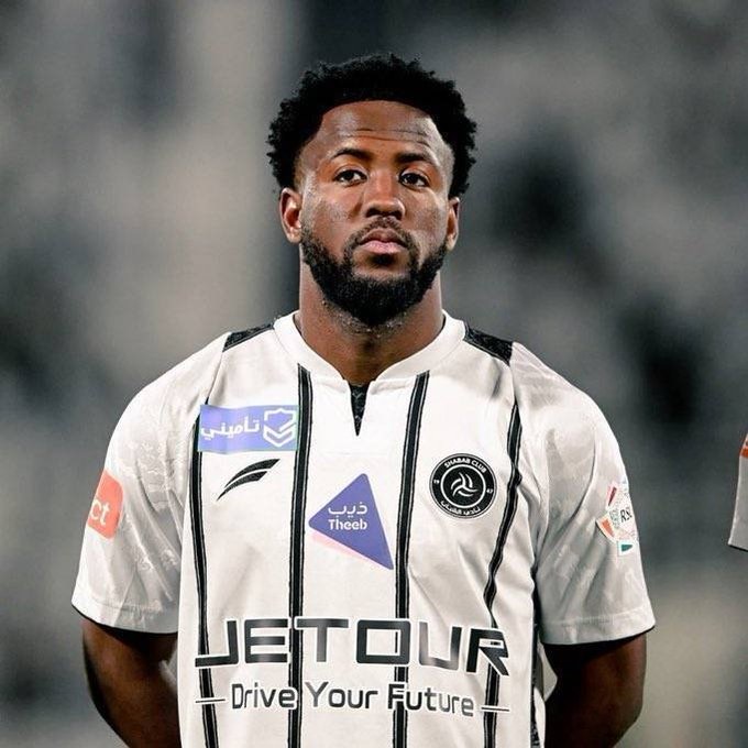 عبدالله معتوق يرفض تجديد عقده مع الشباب