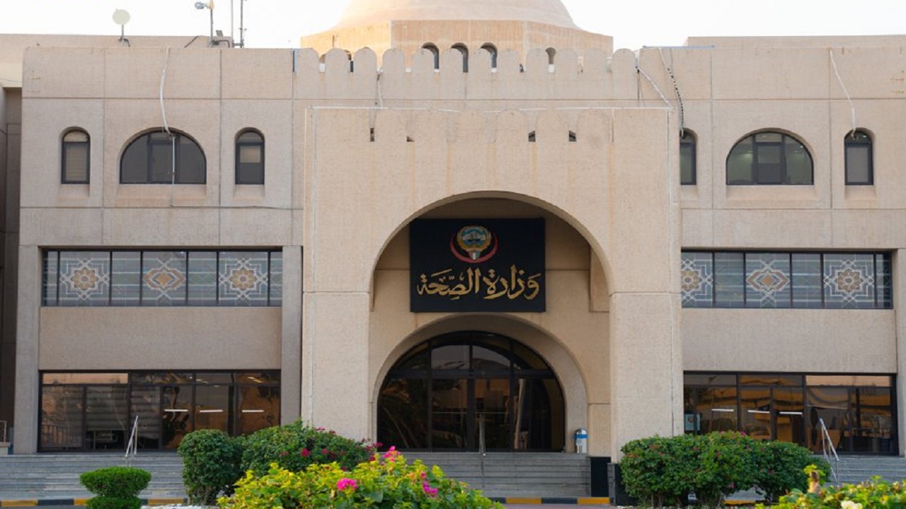 وفاة طفلة إثر سقوط شظايا على منطقة سكنية بالكويت