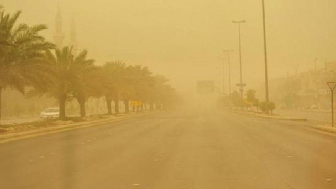 الأرصاد : أتربة وغبار على مكة وندعو للحذر