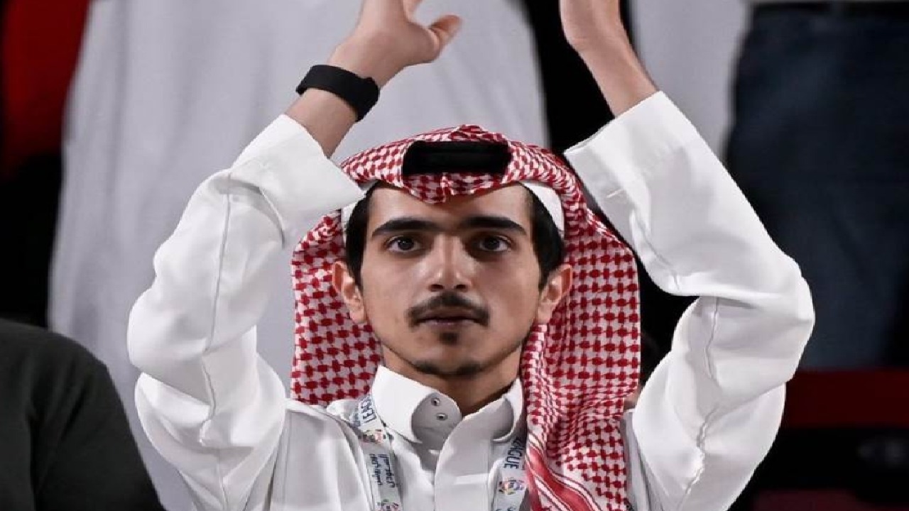 المنجم: طماعين عاد أنتم يا الهلاليين .. فيديو