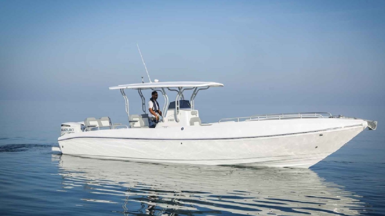 هيئة النقل تعتمد برامج تدريبية لتأهيل المستفيدين في قيادة الدبابات البحرية والقوارب