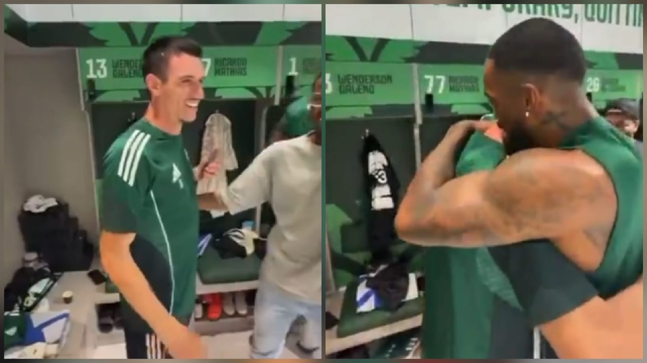 احتفال لاعبي الأهلي بـ إيبانيز بعد استدعائه لقائمة البرازيل.. فيديو