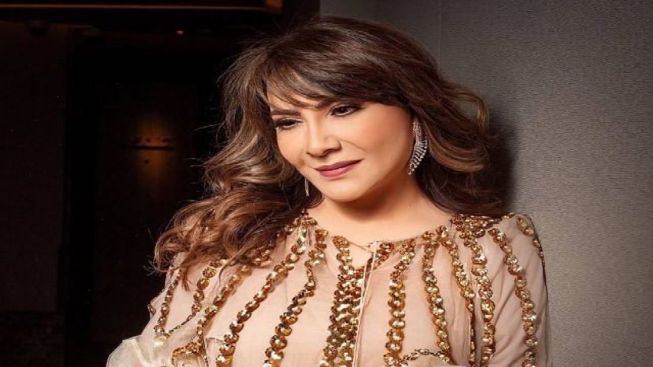 هدى حسين: لو قدامي ملكة جمال بقول أنا أحلى