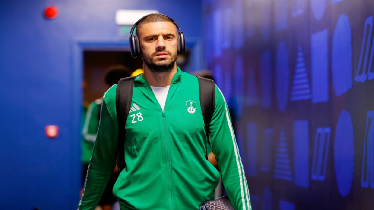 ديميرال يضاعف برنامجه التأهيلي بعد تمزق العضلة الأمامية