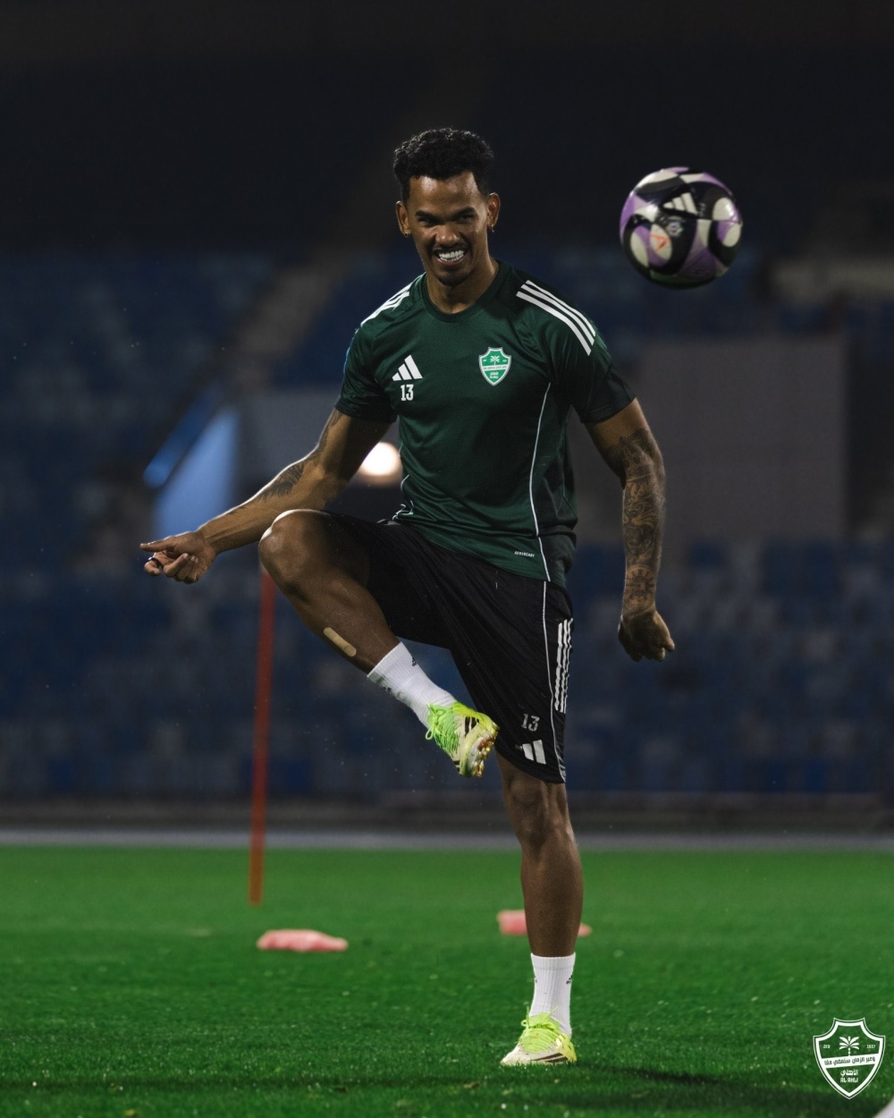 إصابة جالينو تثير الشكوك حول مشاركته أمام الهلال