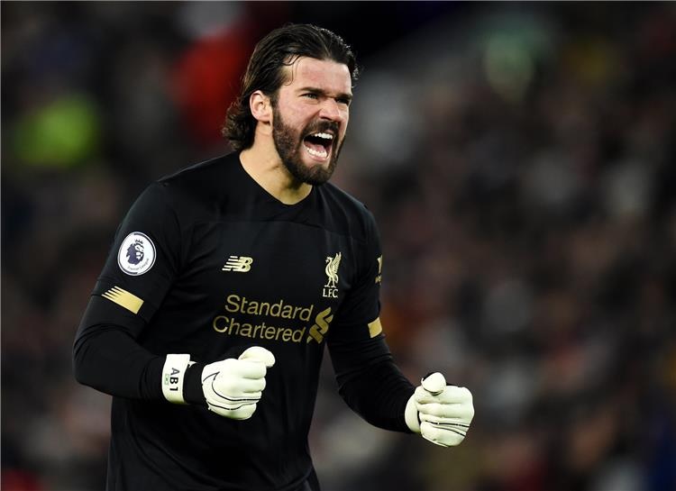 ليفربول يمدد عقد أليسون