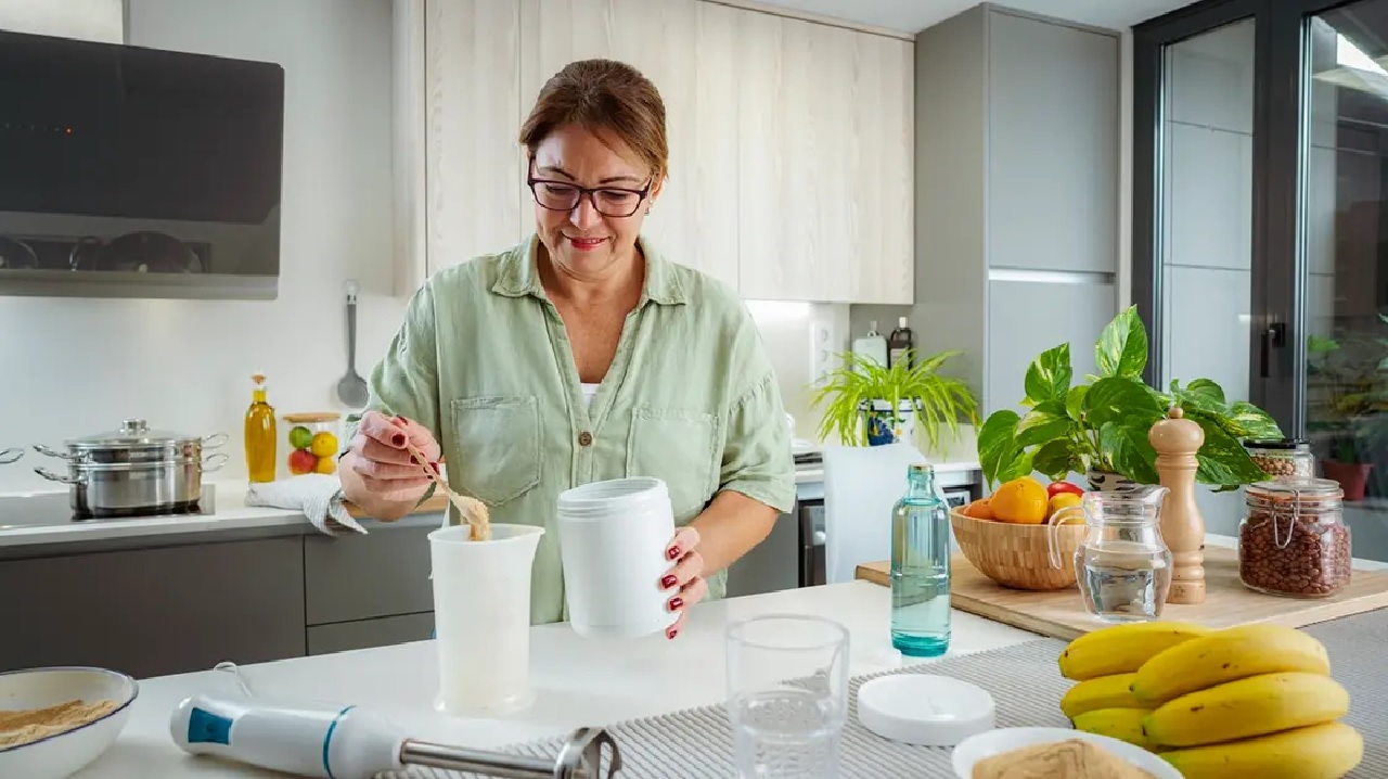 أطعمة غنية بالكولاجين لصحة البشرة والمفاصل