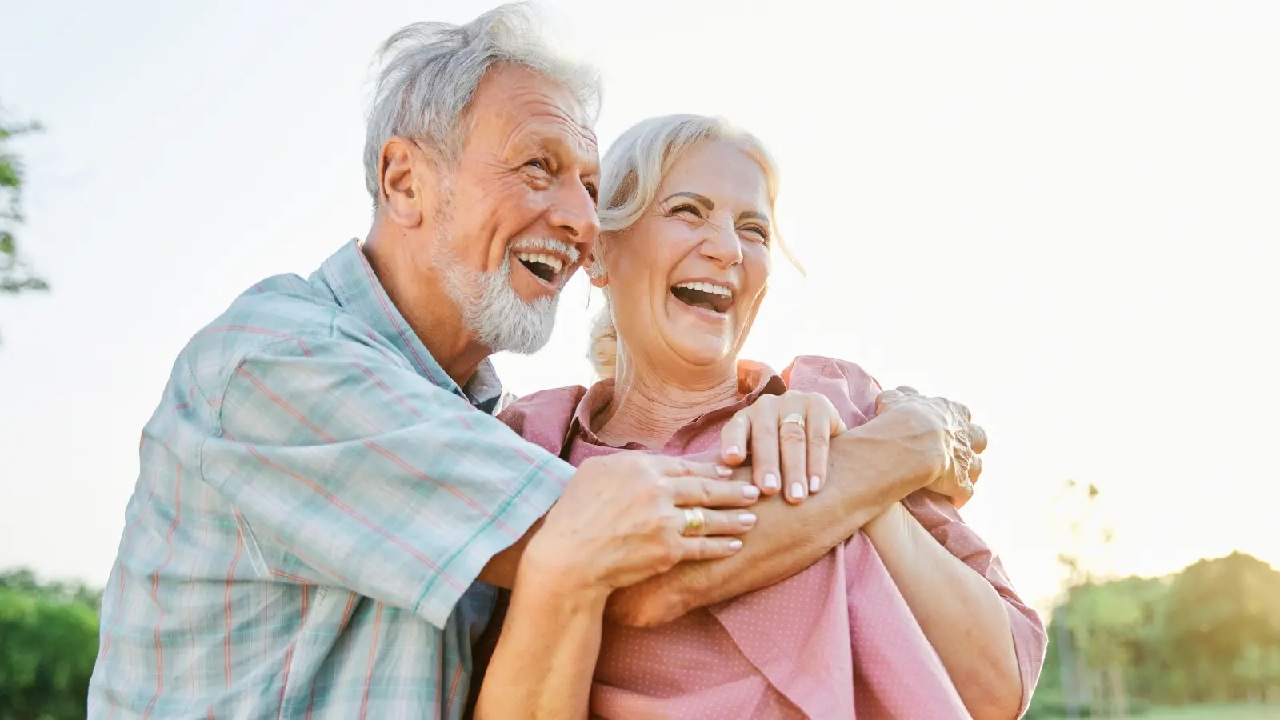 أسباب تجعل العلاقات ناجحة ومليئة بالتفاهم.. فيديو