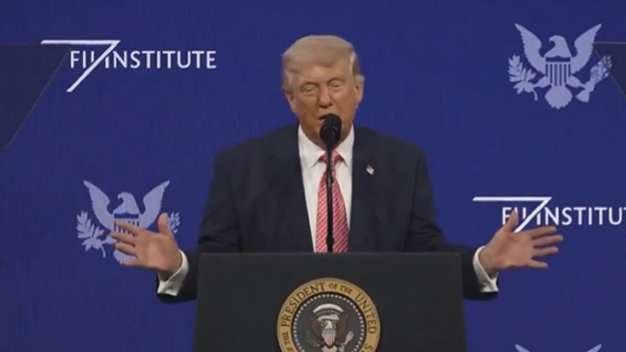 ترامب: ولي العهد قائد عظيم يمكنكم أن تكونوا فخورين جداً.. فيديو