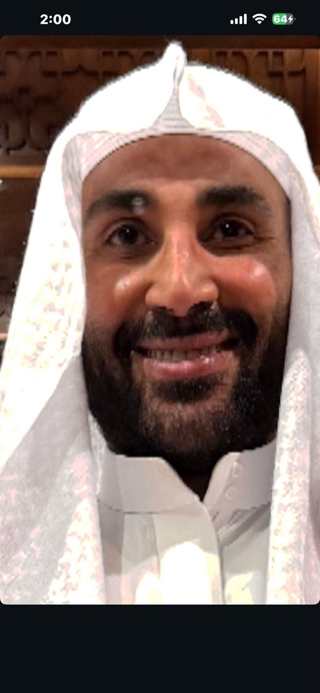 أحمد سعد وزوجته يؤديان مناسك العمرة.. صور