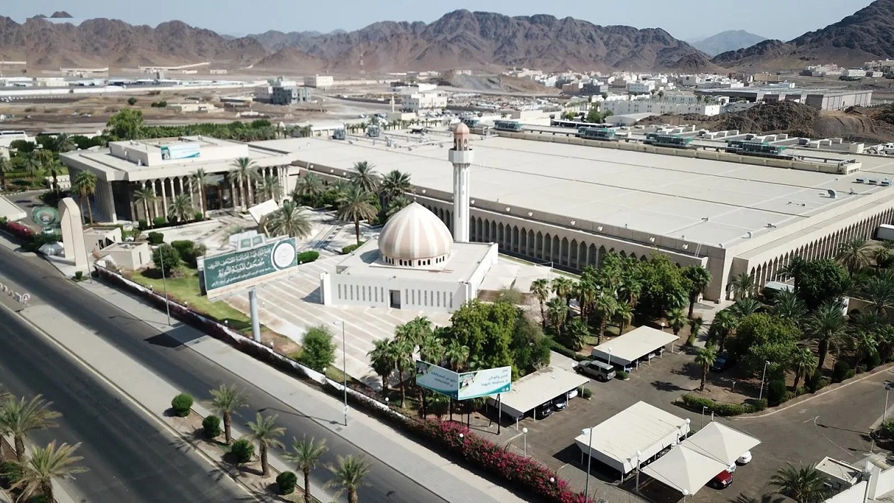 تحديد مواعيد زيارة مجمع الملك فهد لطباعة المصحف الشريف بالمدينة المنورة