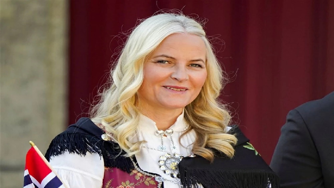 ولية عهد النرويج تعتذر علنًا: إبستين خدعني