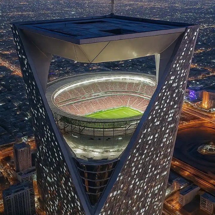 المملكة تخطط لإنشاء أول ملعب معلق في العالم