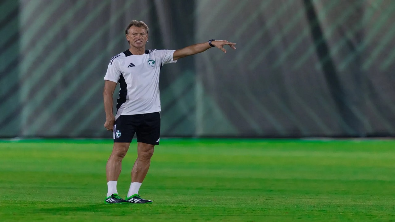 رينارد يُعلن تشكيل الأخضر لمواجهة صربيا