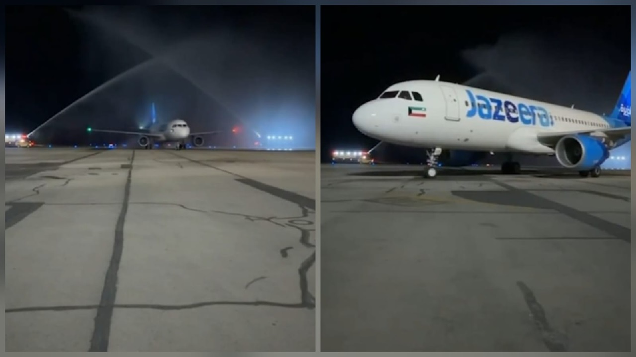 وصول أولى رحلات طيران الجزيرة إلى مطار القيصومة الدولي.. فيديو