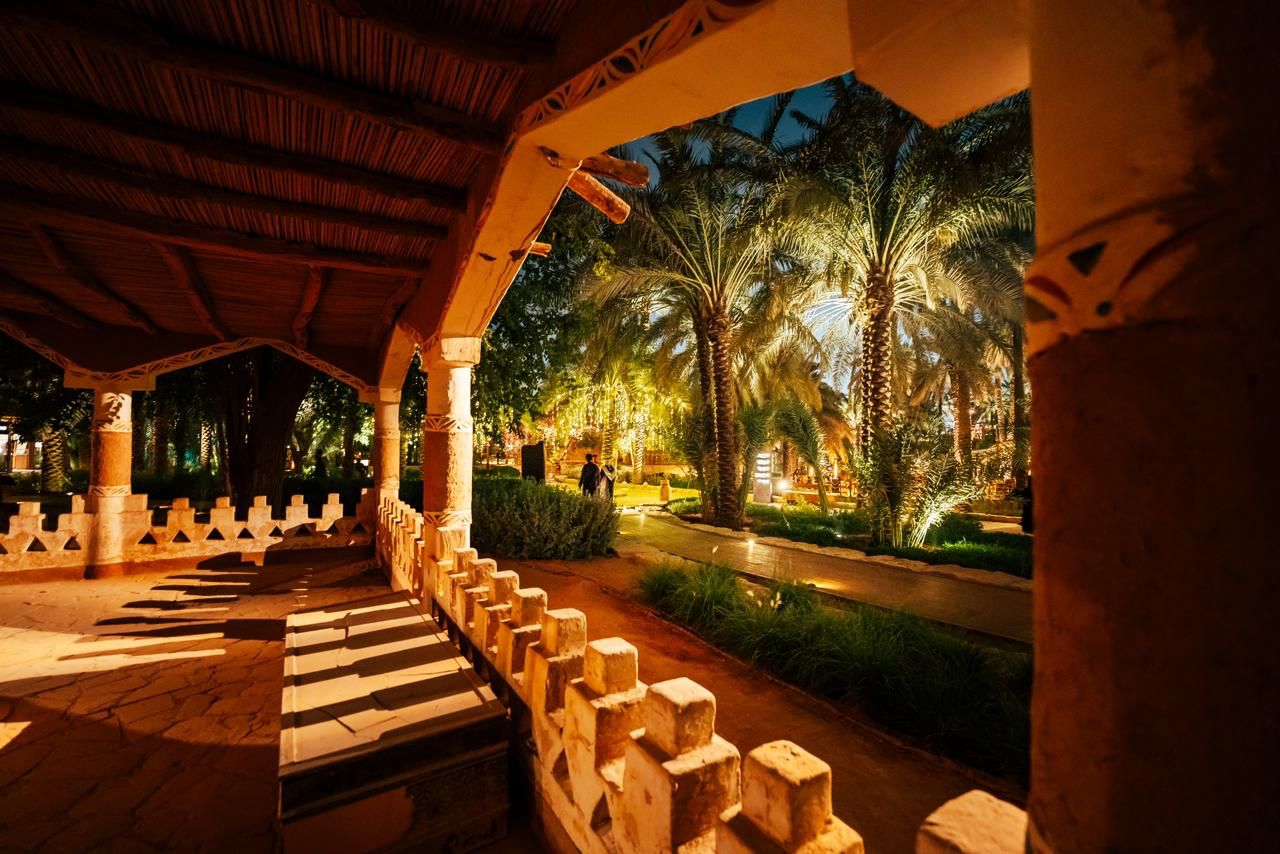 زوار ليالي الدرعية يكتشفون تاريخا متجذرا وتجربة أصيلة.. صور