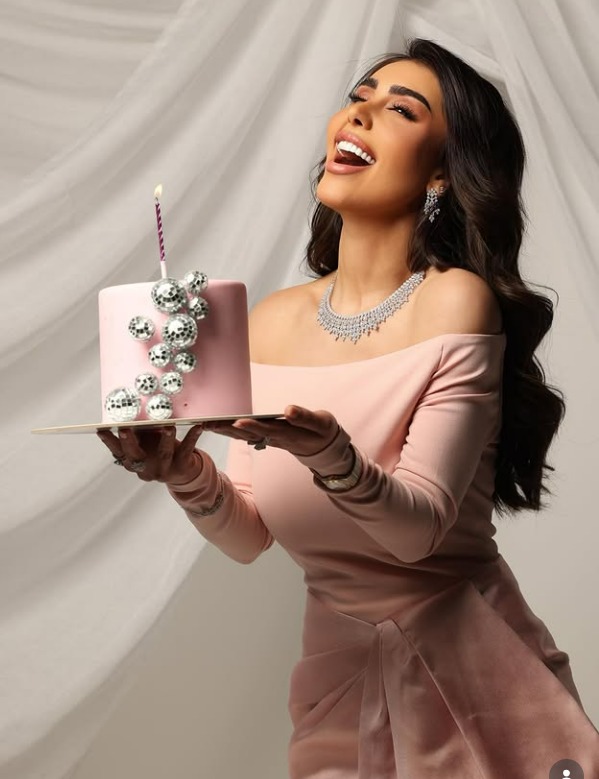 هنادي الكندري تحتفل بيوم ميلادها الـ 39 .. صور