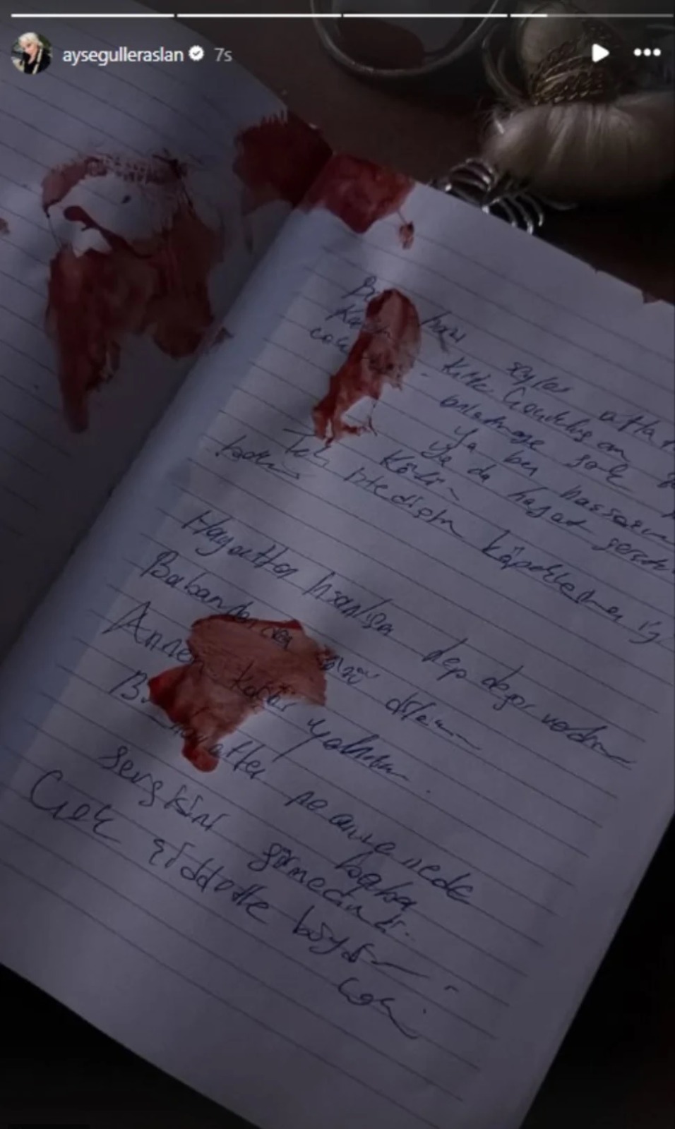 العثور على ورقة دموية بمكان وفاة عائشة غول أرسلان يثير الشبهات