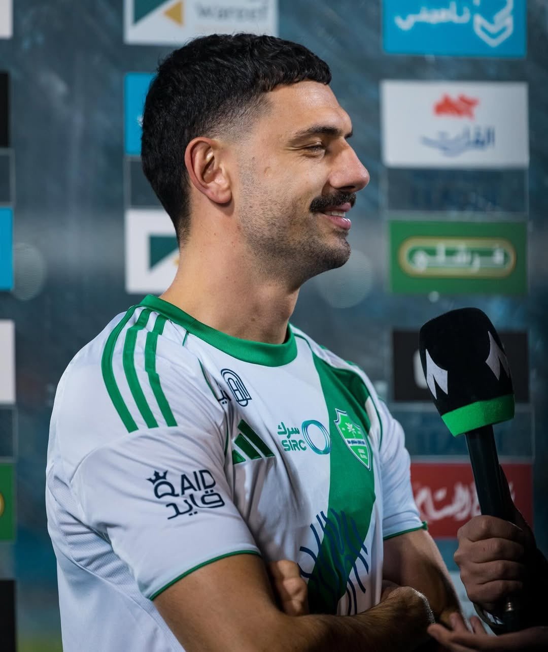 ديميرال يضاعف برنامجه التأهيلي بعد تمزق العضلة الأمامية