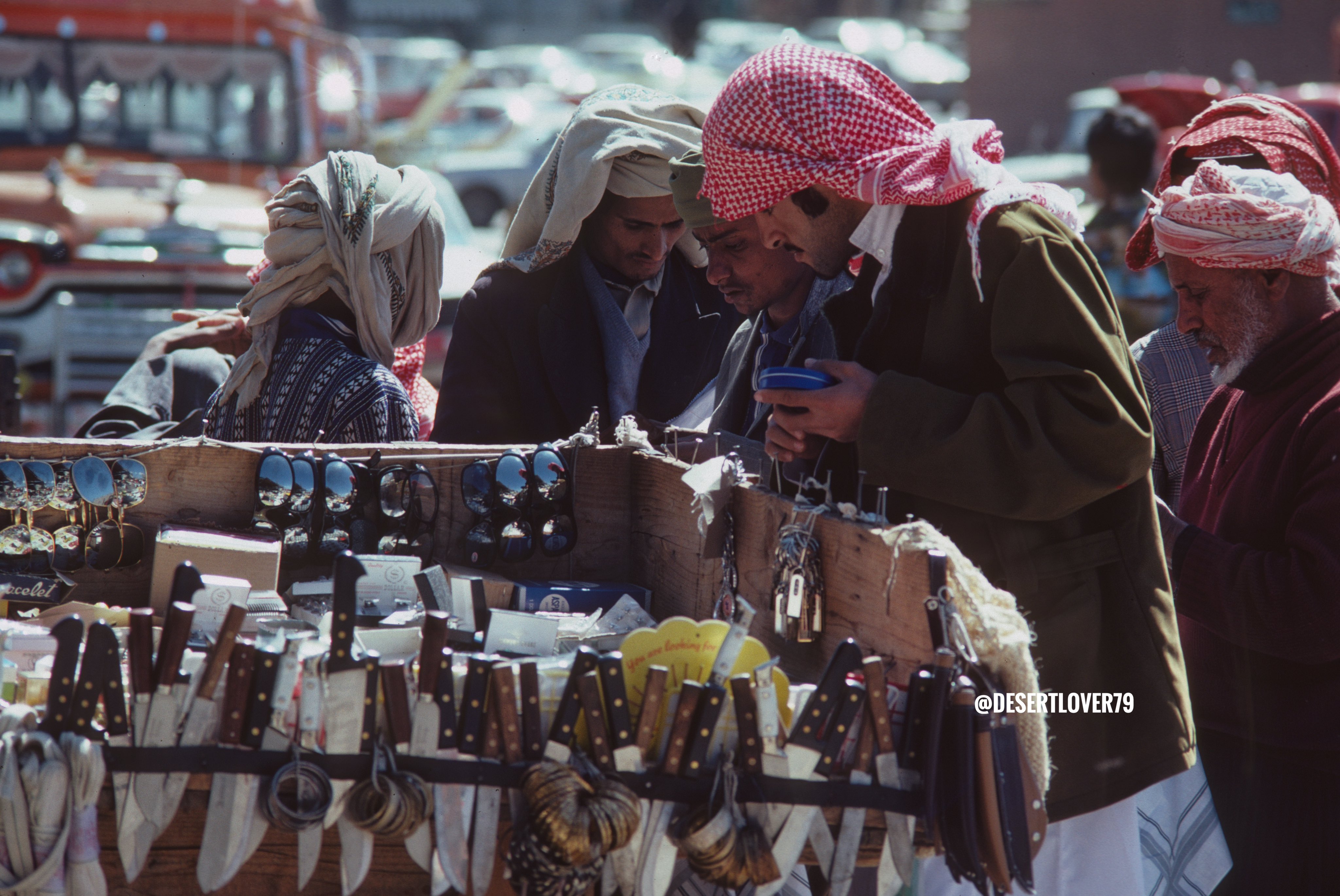 مشهد من أسواق جدة قبل 50 عام