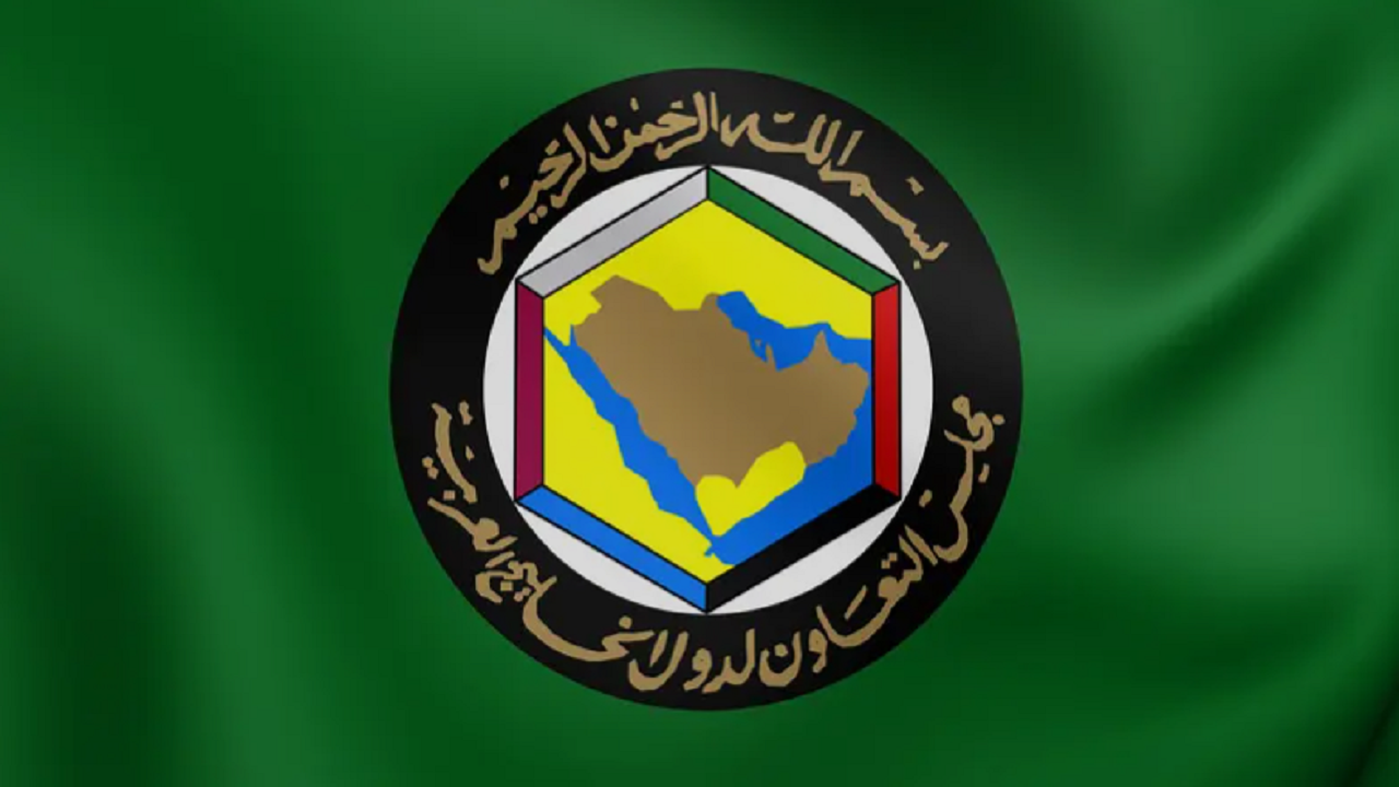 دول مجلس التعاون والمملكة المتحدة تدين بأشد العبارات الهجمات الإيرانية