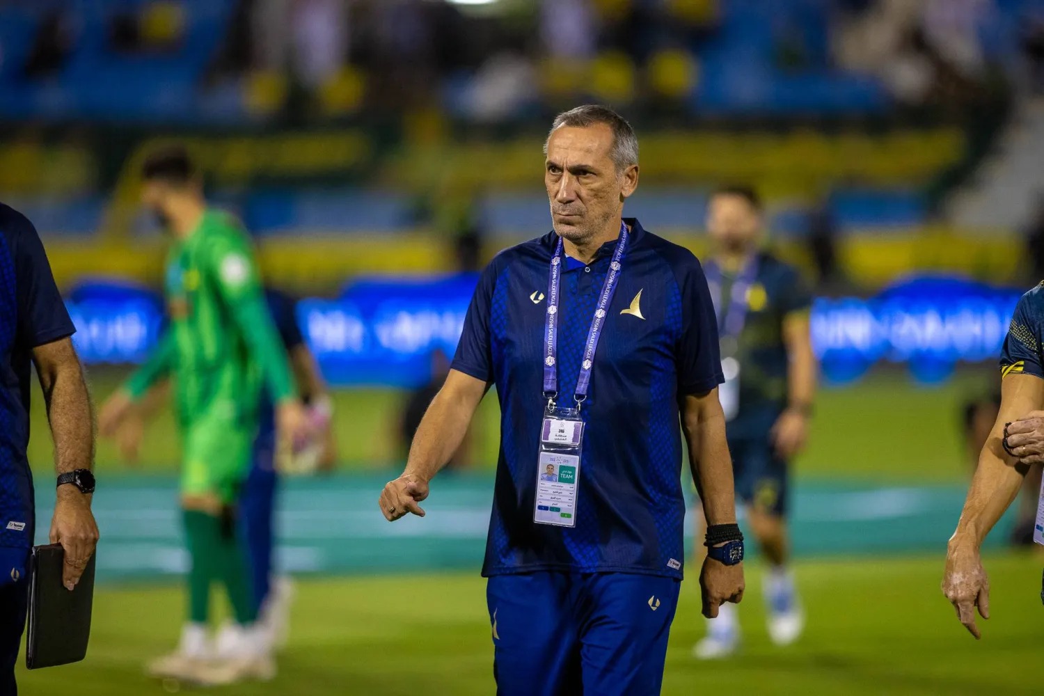 الانضباط تغرم جيسوس ومدرب الخليج