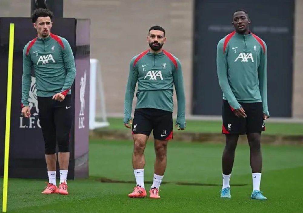 صراع سعودي أوروبي على ضم كوناتي مدافع ليفربول