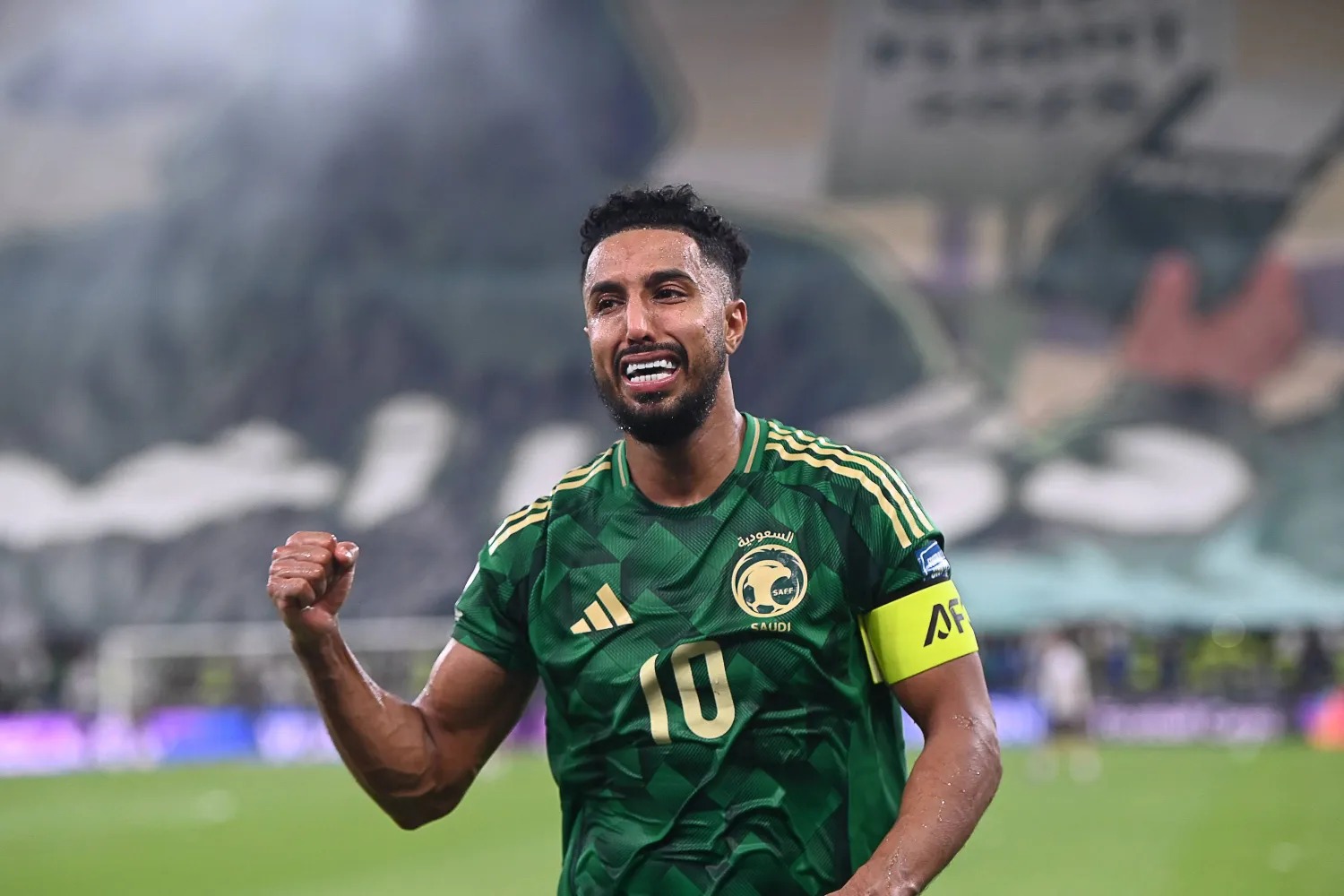 تحديد مدة غياب سالم الدوسري عن الملاعب