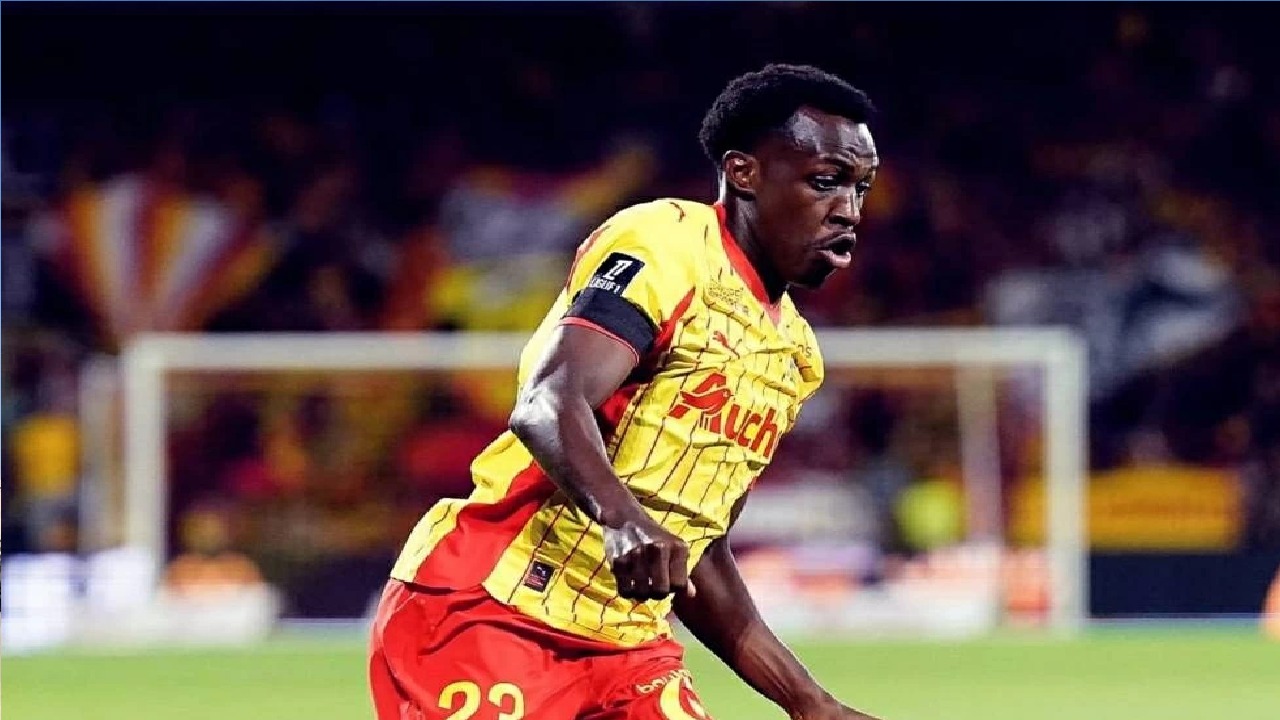 المنتشري: لا أتمنى عودة سعود عبدالحميد إلى دوري روشن .. فيديو