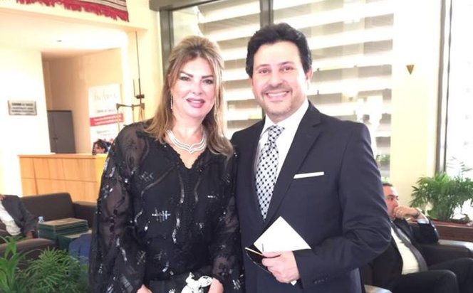 زوجة هاني شاكر تنفي فشل عمليته الجراحية