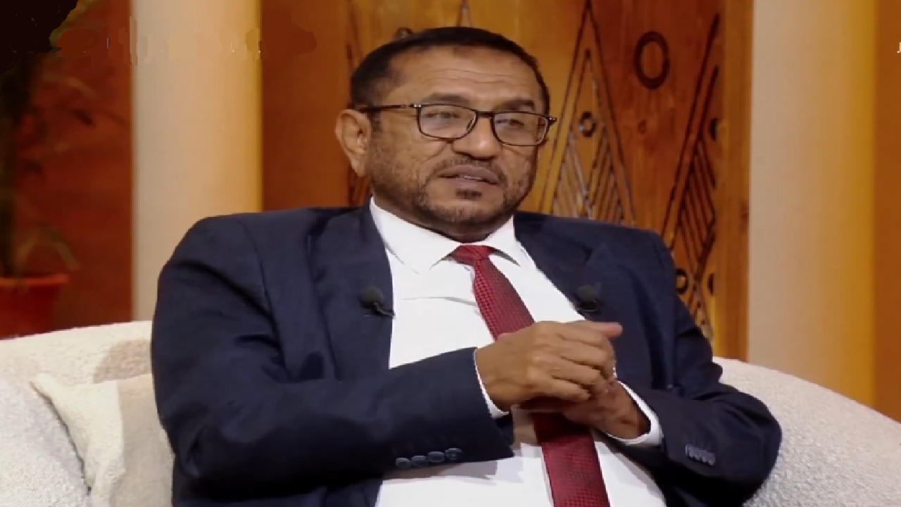 قصة رفض أبو بكر بن شيخ الكاف الانحناء لملكة بريطانيا في عدن.. فيديو