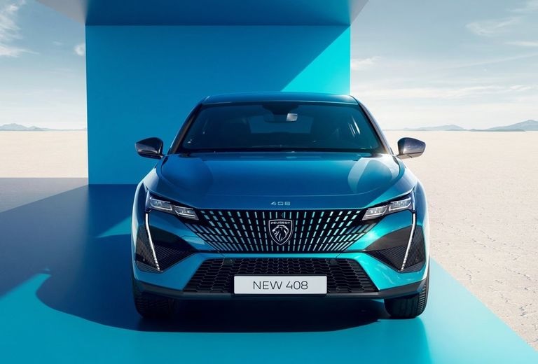 بيجو 408 2026 تصل المملكة بتجهيزات فاخرة.. صور