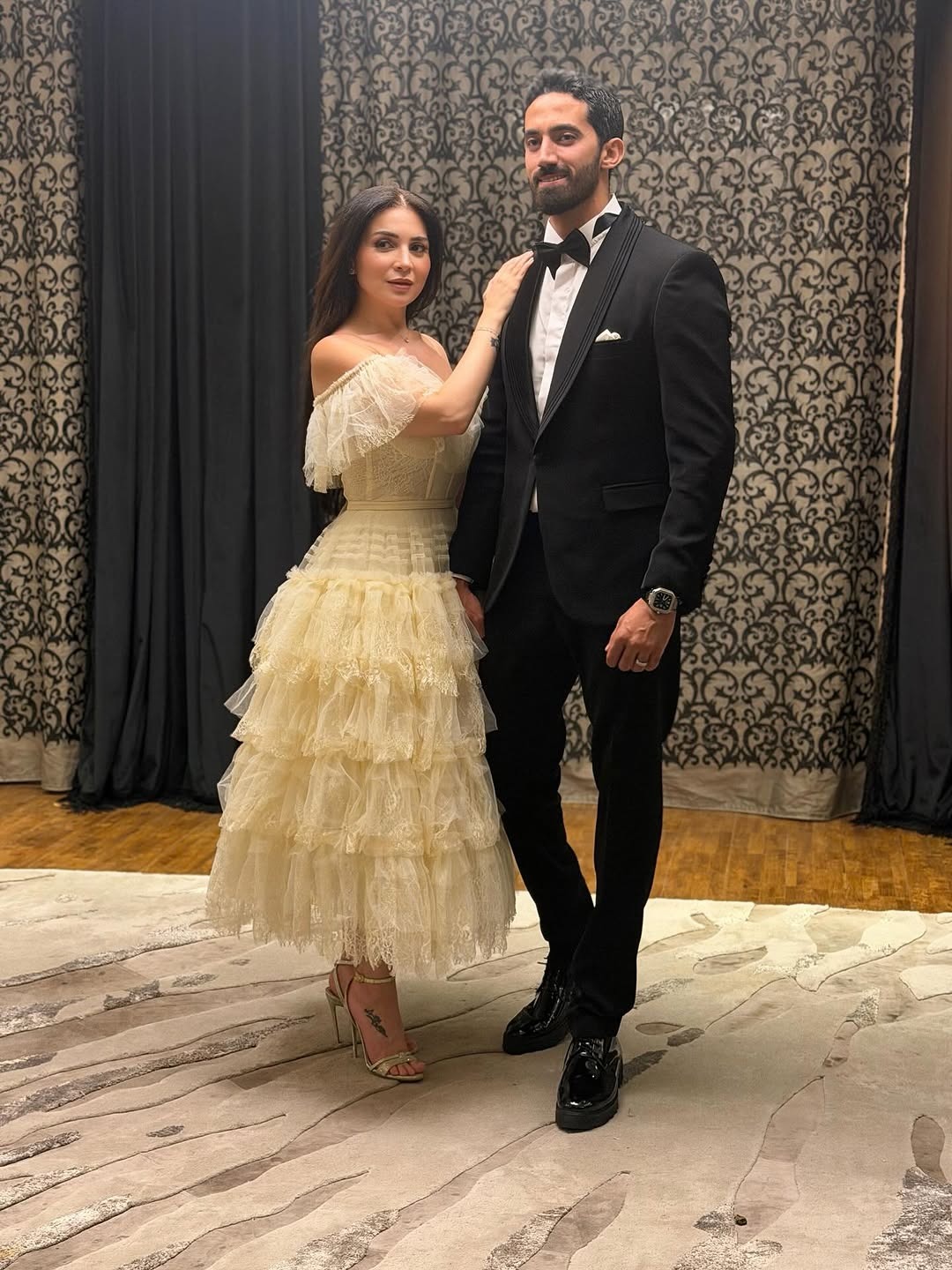 مي عز الدين توجه رسالة لزوجها أحمد تيمور بعد أزمتها الصحية