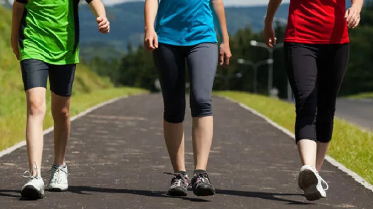 النمر: المشي نصف ساعة يوميا يخفض خطر جلطة القلب لـ 30 