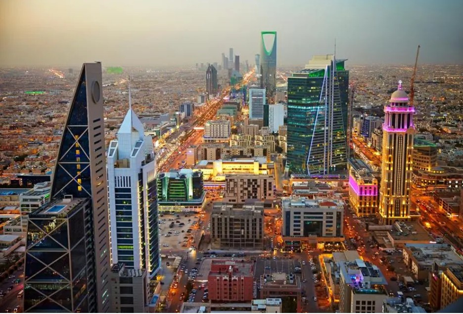 قوة الاقتصاد السعودي تعزز تثبيت تصنيف المملكة عند A+