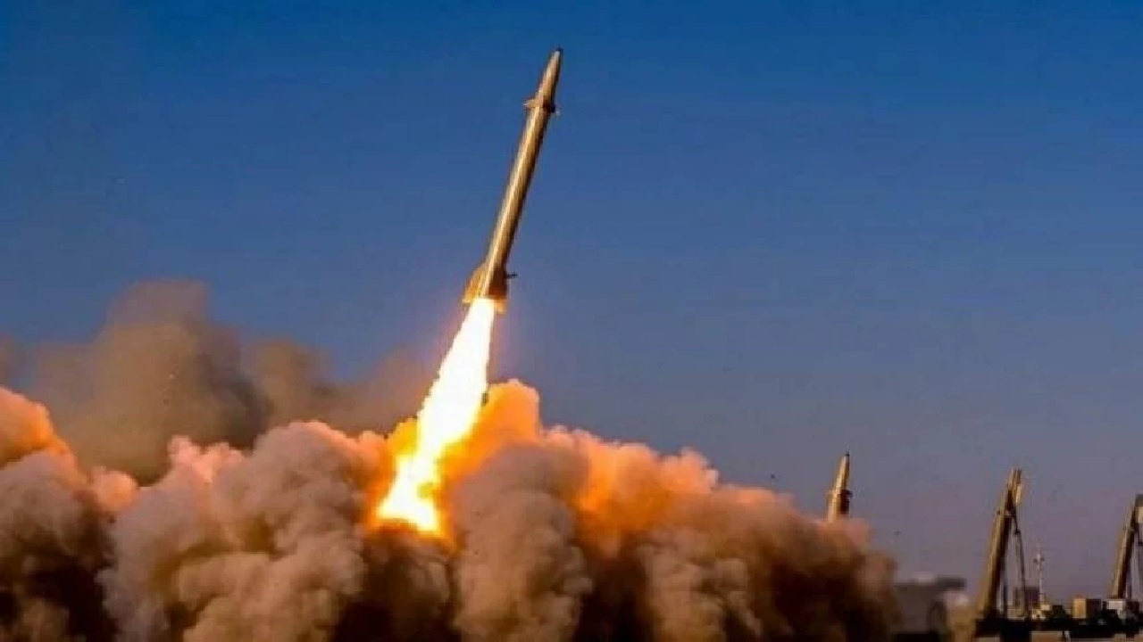 الدفاع القطرية تتصدى لهجوم صاروخي استهدف الدولة