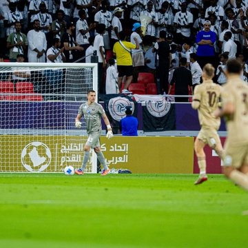 الريان القطري يتوج بلقب دوري أبطال الخليج بثلاثية أمام الشباب