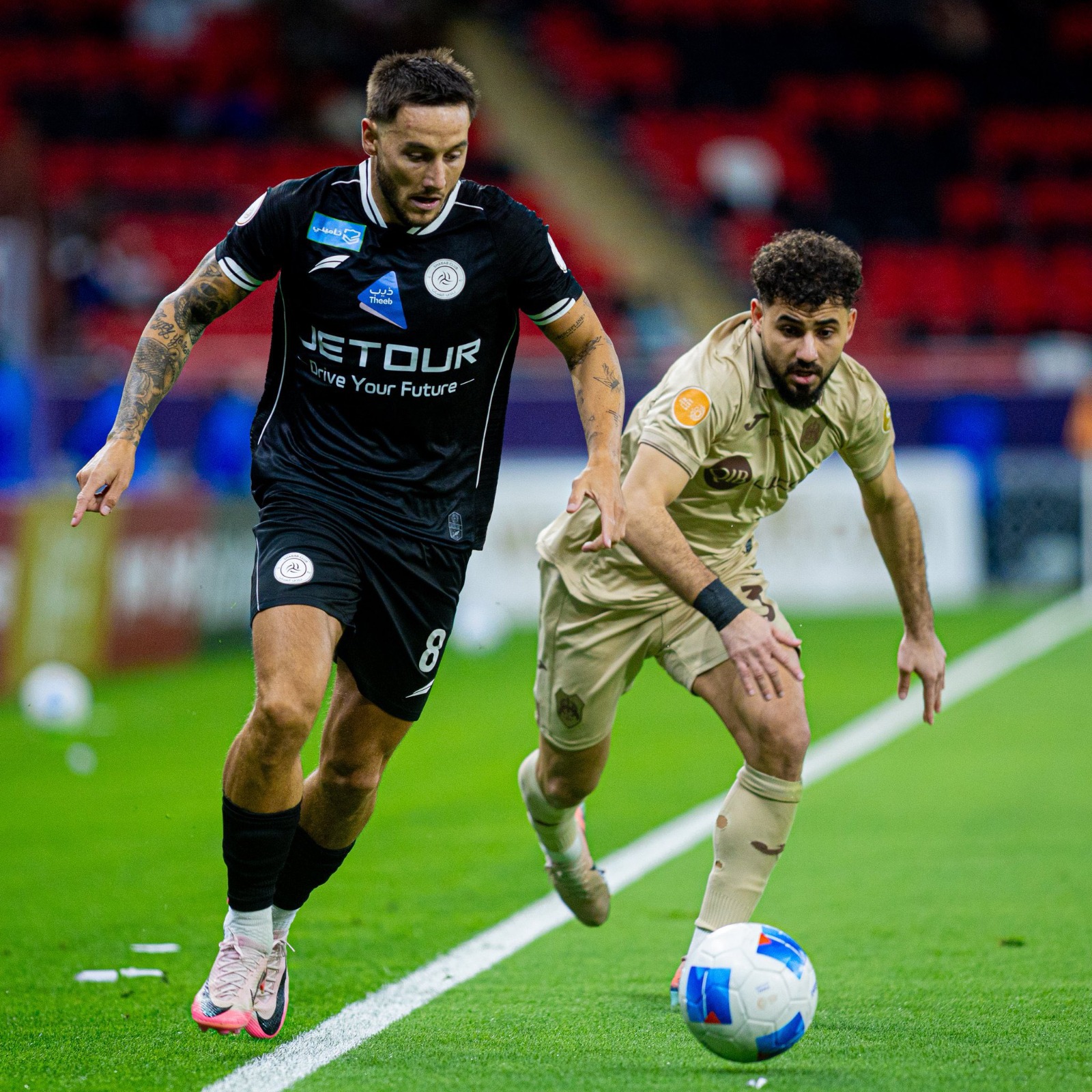 الريان القطري يتوج بلقب دوري أبطال الخليج بثلاثية أمام الشباب