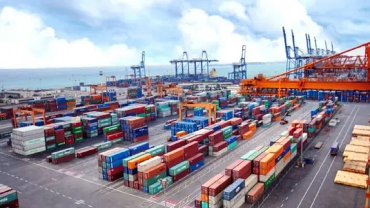 الصادرات السعودية غير النفطية في المملكة تسجّل أداءً تاريخيًا في 2025م