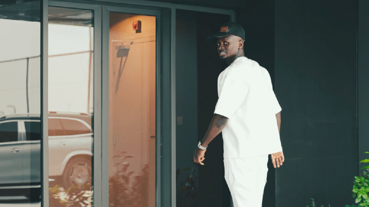 الإنفلونزا تربك النصر وماني يغادر التدريب