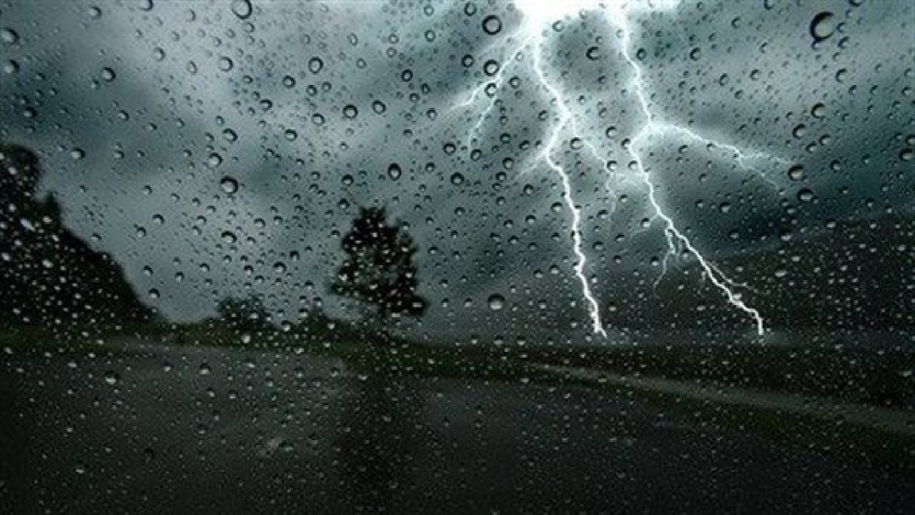 الحصيني: أبريل يشهد ذروة السحب الرعدية في أجواء الربيع