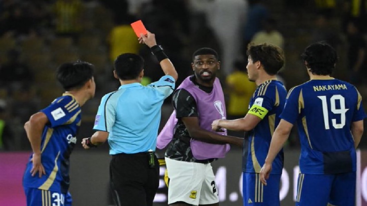 الاتحاد يعاقب رايكوفيتش وشراحيلي بعد أحداث ماتشيدا