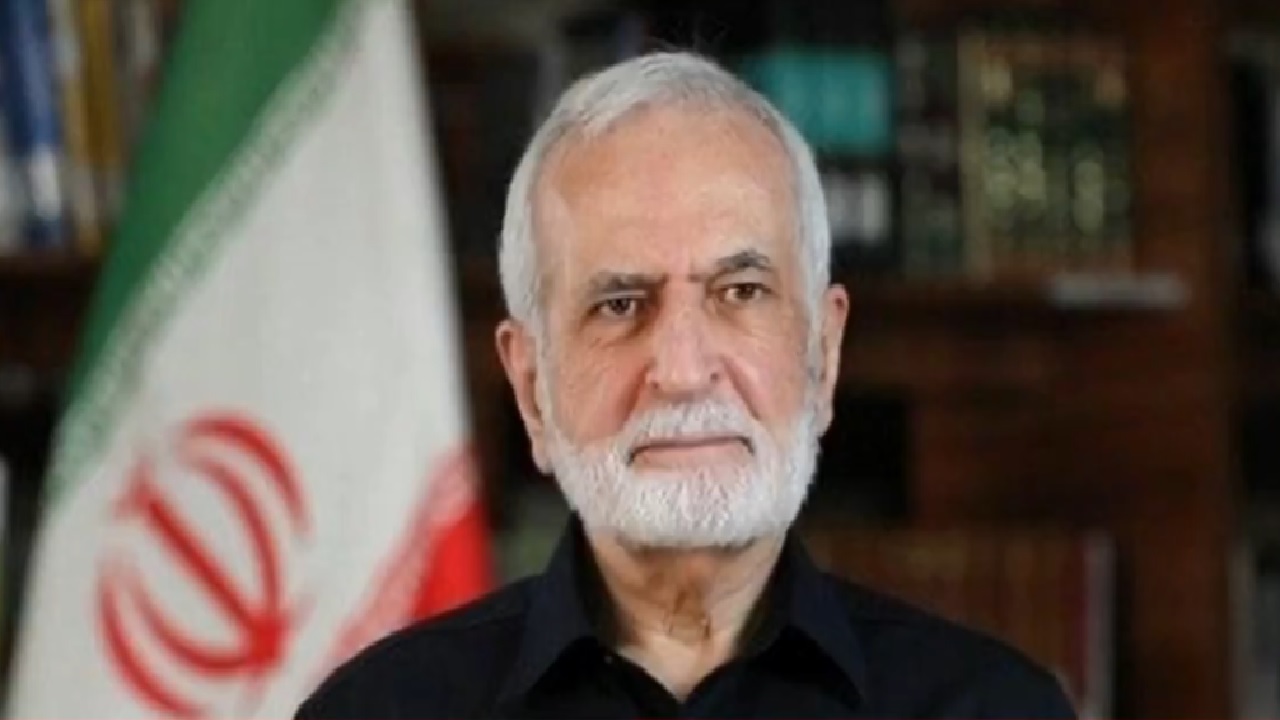 إصابة كمال خرازي المقرب من المرشد ومقتل زوجته في قصف بطهران.. فيديو