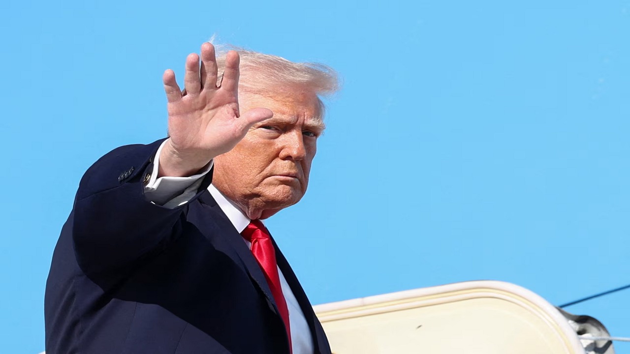 ترامب: مضيق هرمز بات مفتوحاً والحصار البحري على إيران مستمر