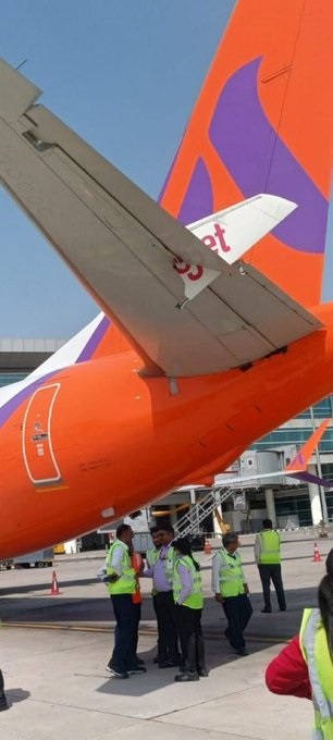 اصطدام طائرتين بمطار دلهي يخلف أضرارا