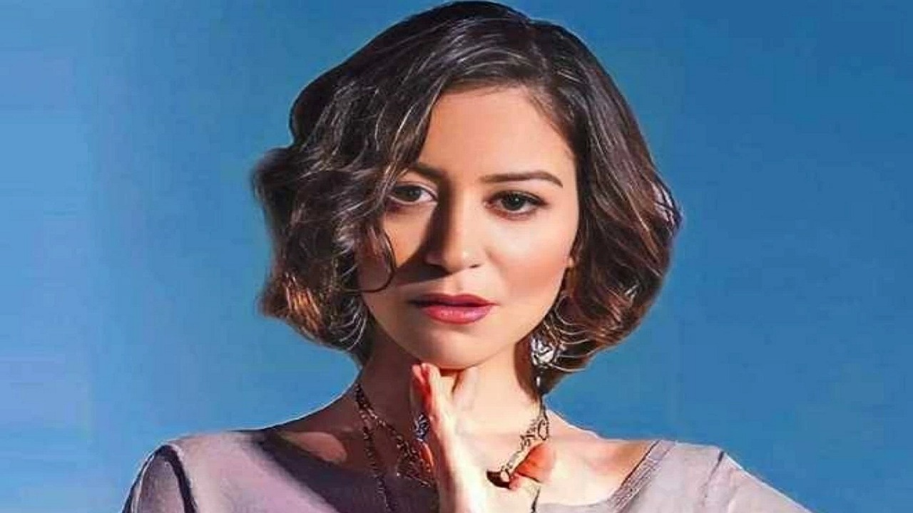 وفاة والد الفنانة منة شلبي