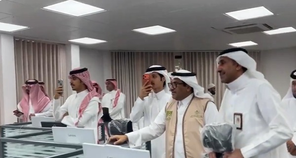 أمين نجران يُدشّن المرحلة الأولى من نظام الإلكتروني للري